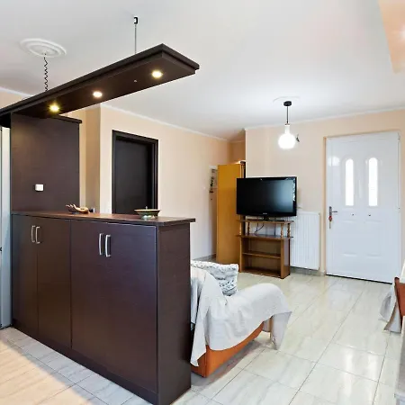 Decent In Chalcis With Garden * Chalkida